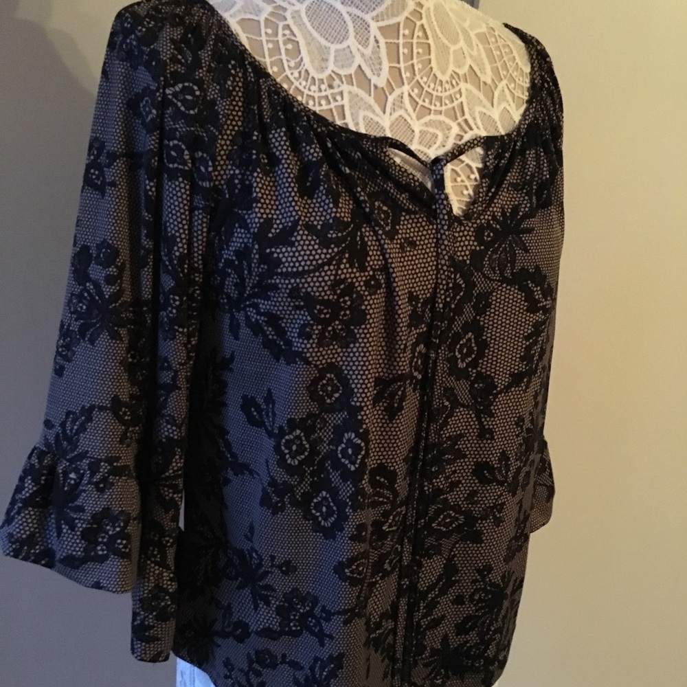 Betsy Johnson black lace blouse (sz Small)
